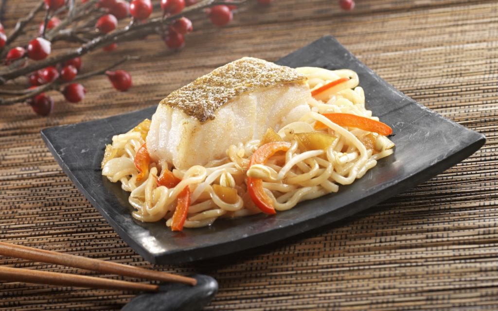 DOS_DE_CABILLAUD_POELE_RAMEN_AUX_LEGUMES